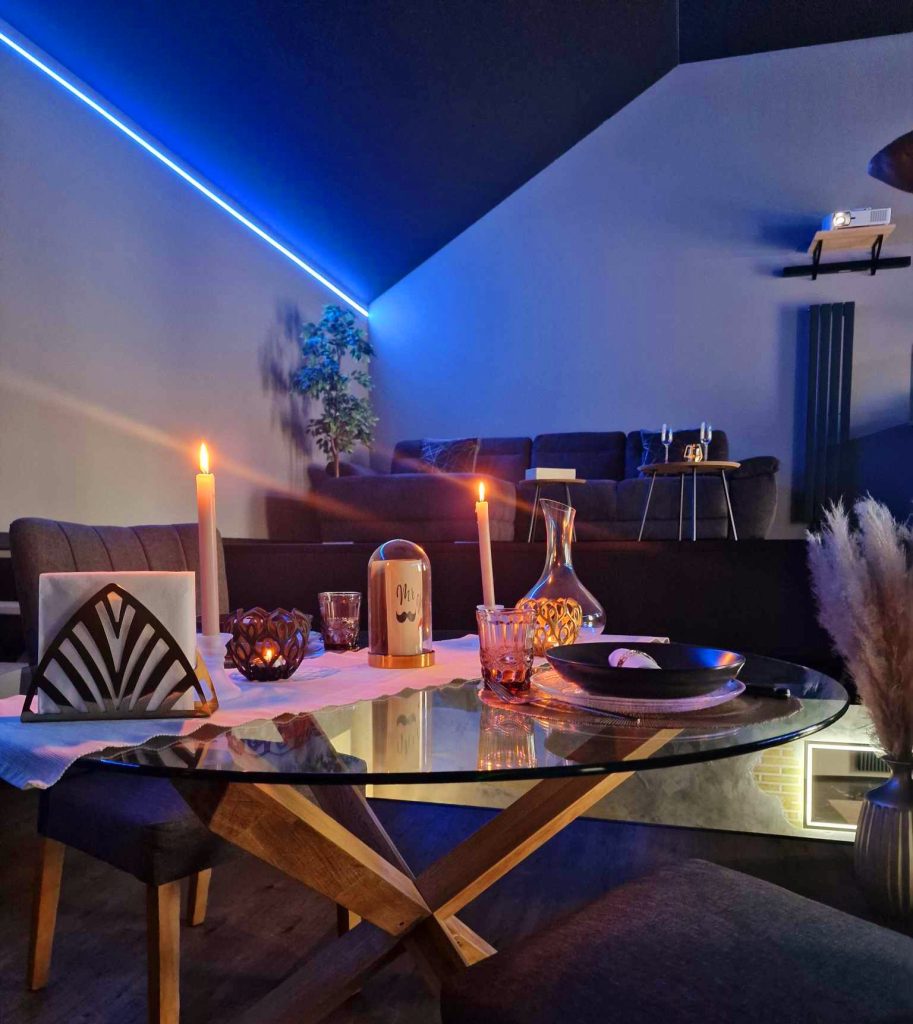 Diner aux chandelles pour la saint valentin dans une love room de moselle