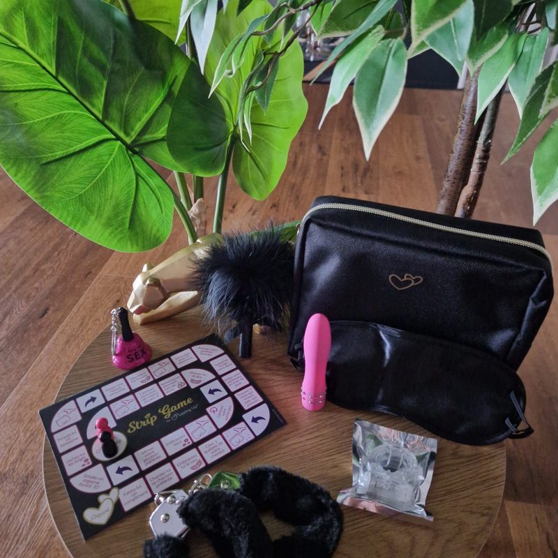 Love Box LovingUp - Sextoys - jouets sexuels - love room - Le boreale loft